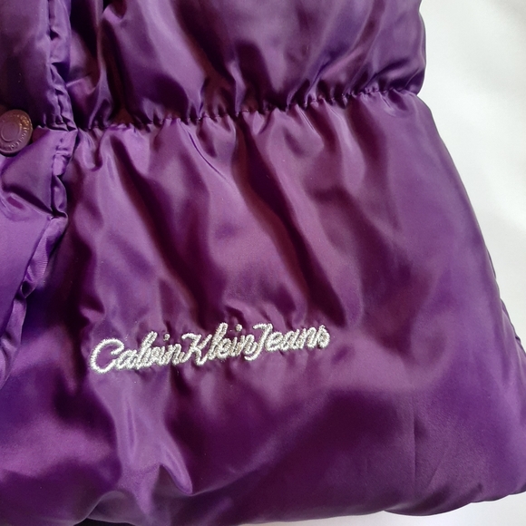 Purple Sleeveless Light Vest/Jacket - Picture 8 of 8